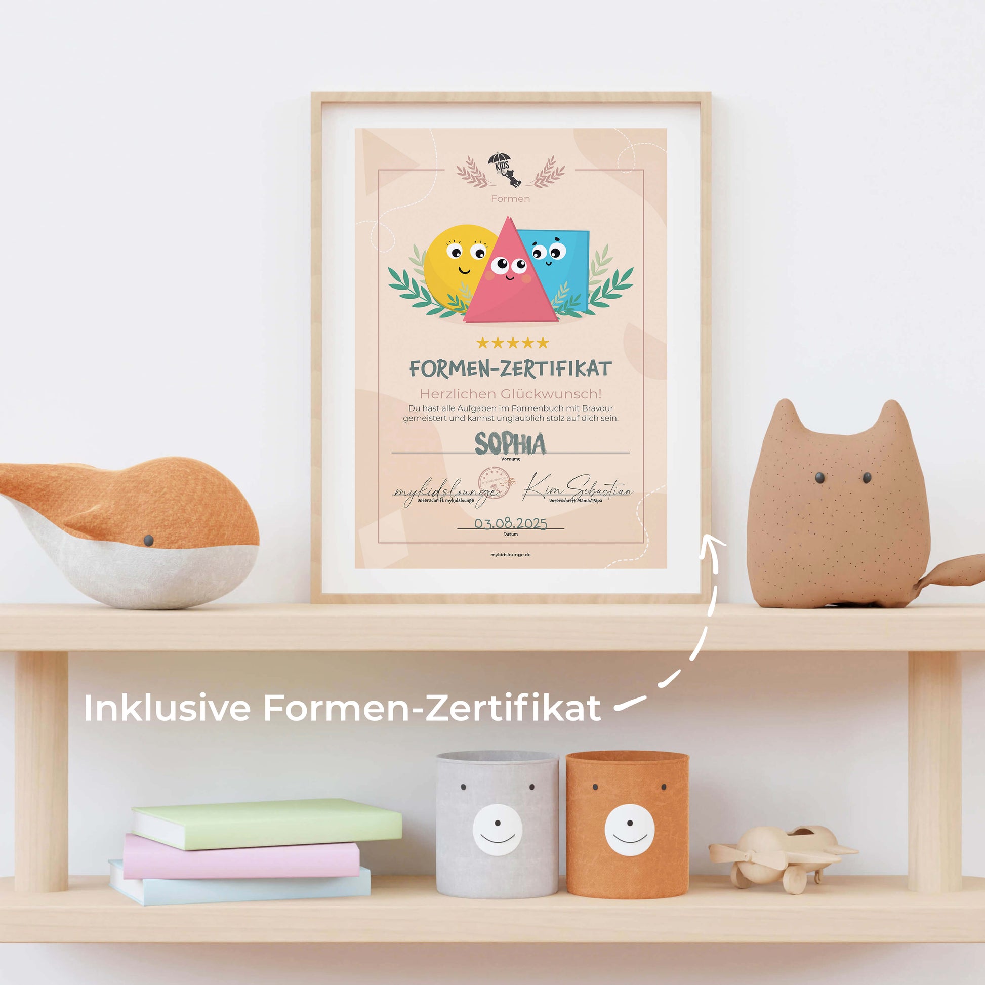 Formen-Zertifikat im Rahmen mit den Charakteren der Knetmatten. Motiviert Kinder durch sichtbaren Lernerfolg.